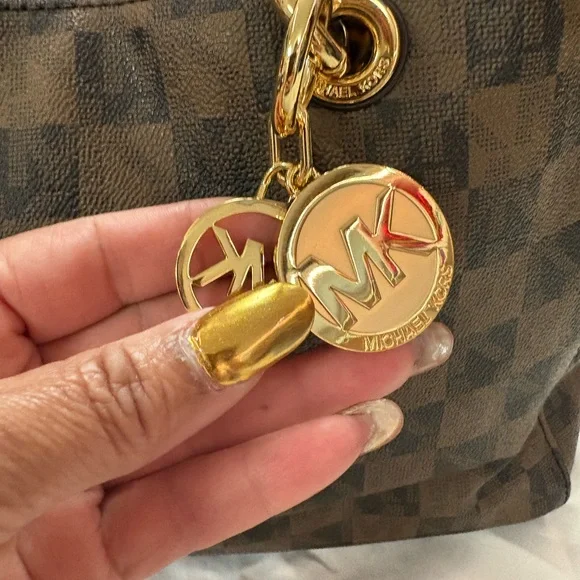 Michael Kors Brown Tote with Gold Hardware - Picture 2 of 8